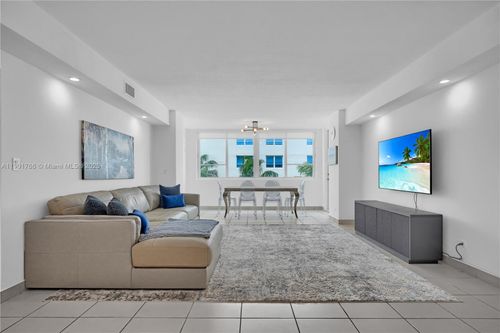 apt-824-5005 Collins Ave, Miami Beach, FL, 33140-2596 | Card Image