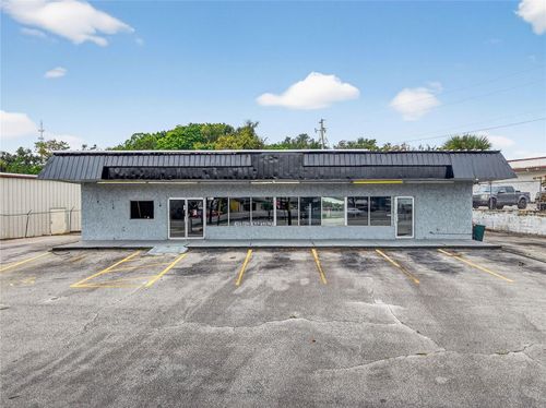 1526 Us Highway 441, LEESBURG, FL, 34748-1462 | Card Image