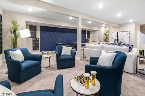 27-27 Eastwood Ter, East Hanover, NJ, 07936-2036 | Card Image