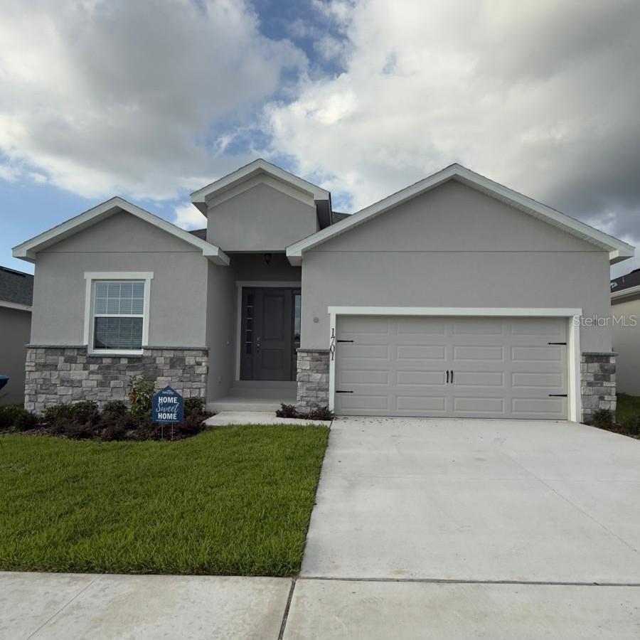 Residential Lease in DAVENPORT