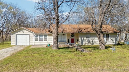 302 W 4th St, Skiatook, OK, 74070-1411 | Card Image