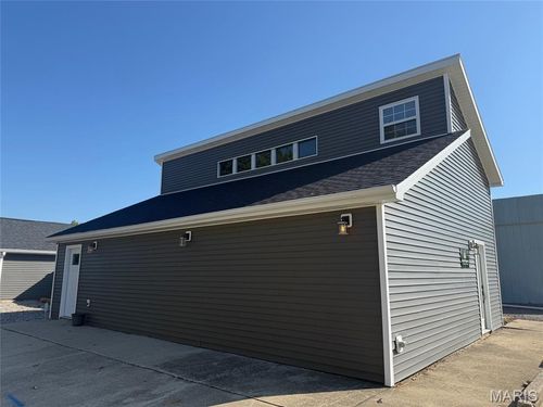 1210 N 8th St, Vandalia, IL, 62471-1242 | Card Image