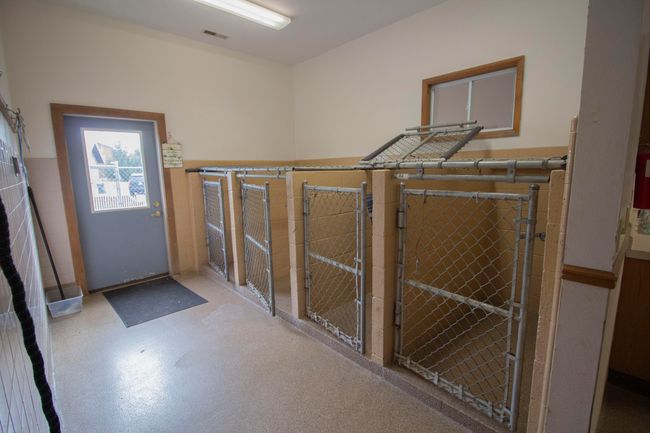 32251 E Red Arrow Hwy, Home with 0 bedrooms, 3 bathrooms and null parking in Paw Paw MI | Image 9
