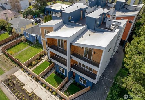 c-9020 13th Ave Nw, Seattle, WA, 98117-3405 | Card Image