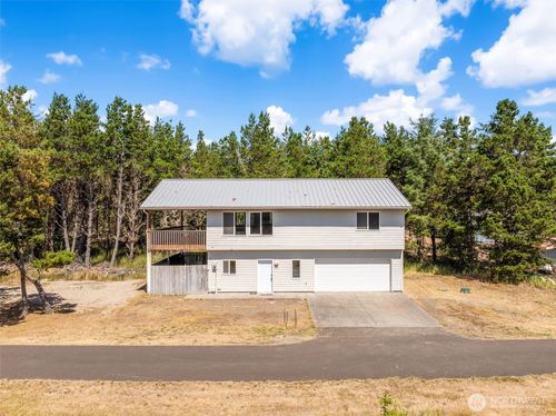 1205 116th Ln, Long Beach, WA, 98631-5406 | Card Image