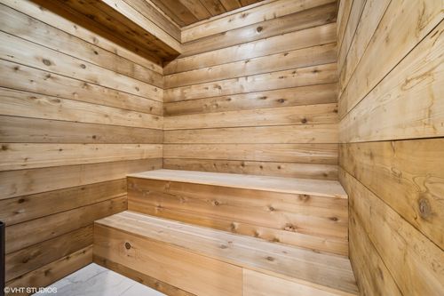 38 Washington St, Glenview, IL, 60025-5024 | Card Image