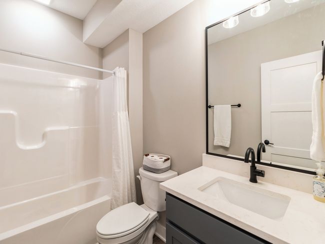 2105 Ketelsen Dr, Home with 4 bedrooms, 3 bathrooms and null parking in Ames IA | Image 18