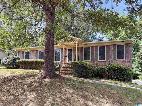 3495 Flintshire Dr, Hoover, AL, 35226-2109 | Card Image