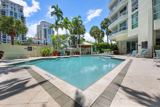 502 - 401 Sw 4th Ave, Condo with 2 bedrooms, 2 bathrooms and null parking in Fort Lauderdale FL | Image 5