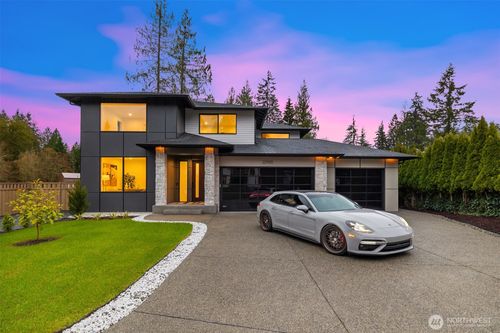 22900 101st Ave Se, Woodinville, WA, 98077-8004 | Card Image