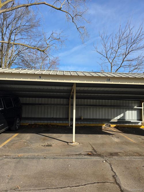 apt-103-45270 Keding St, Utica, MI, 48317-6044 | Card Image