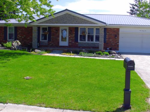 125 S Heather Hill Dr, Bellefontaine, OH, 43311-2703 | Card Image