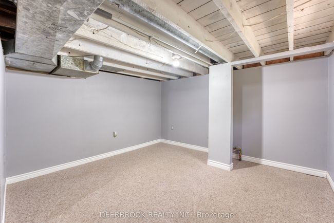 3742 Montcalm St, House other with 3 bedrooms, 1 bathrooms and 4 parking in Windsor ON | Image 14