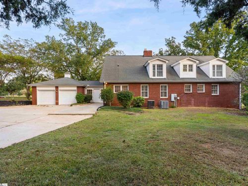 1429 E Calhoun St, ANDERSON, SC, 29621-2207 | Card Image