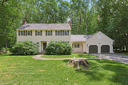12 Carriage Dr, Lexington, MA, 02420-1121 | Card Image