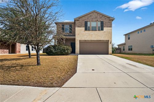 688 Community Dr, New Braunfels, TX, 78132-3592 | Card Image