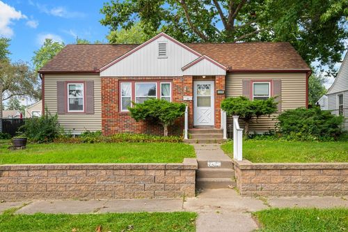 534 W 29th St, Davenport, IA, 52803-1008 | Card Image