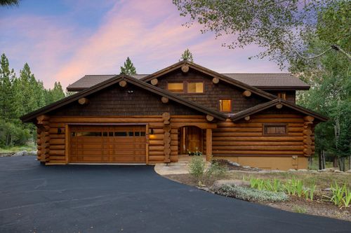 14386 Wolfgang Road, Truckee, CA, 96161-6904 | Card Image