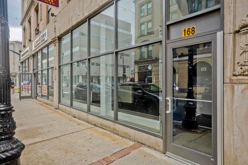 168 Worthington St, Springfield, MA, 01103-1220 | Card Image