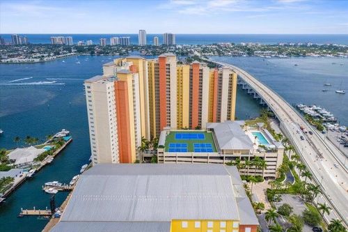 1004-2650 Lake Shore Dr, RIVIERA BEACH, FL, 33404-4604 | Card Image