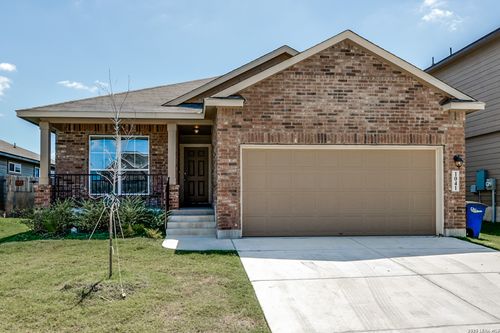 1041 Lauren St, New Braunfels, TX, 78130-3965 | Card Image