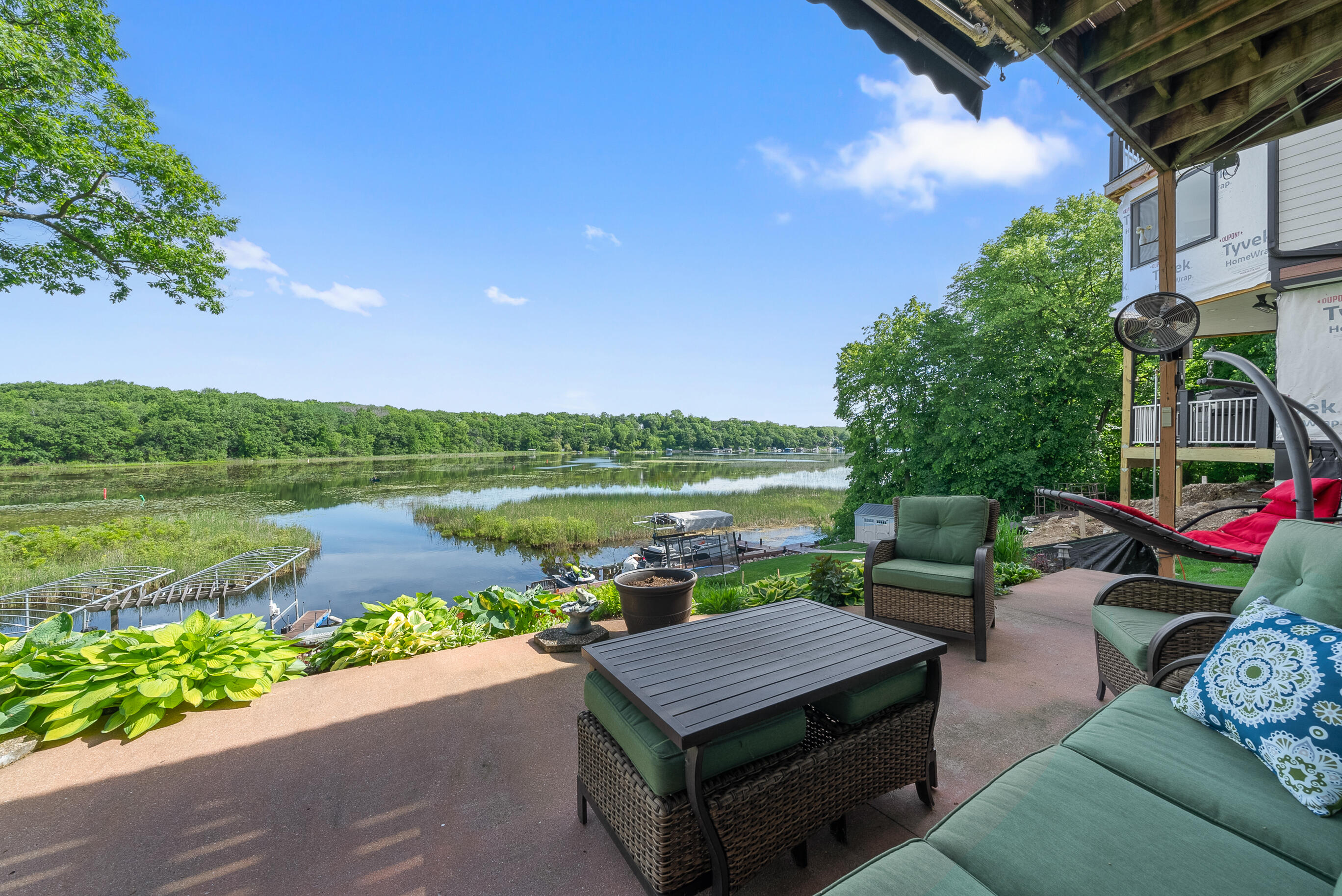 North Dr, Elkhorn, WI 53121