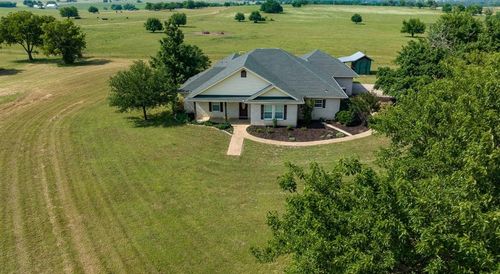 1211 W Fm 922, Valley View, TX, 76272-6708 | Card Image