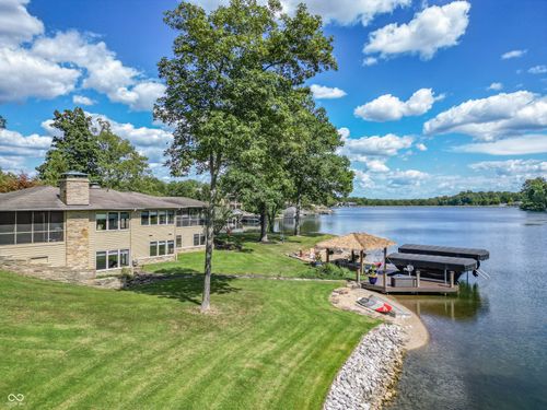 9637 W Ludlow Ct, Columbus, IN, 47201-9298 | Card Image