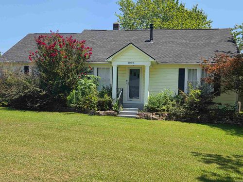 1006 Reine St S, Mena, AR, 71953-3627 | Card Image