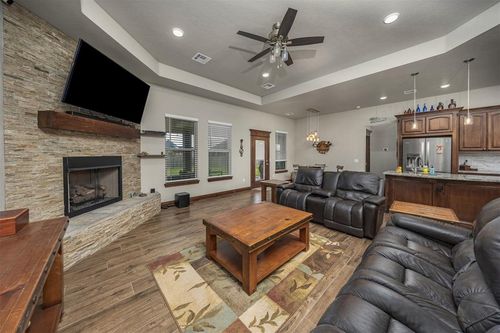 12220 Honey Badger Ln, Elgin, OK, 73538-1201 | Card Image