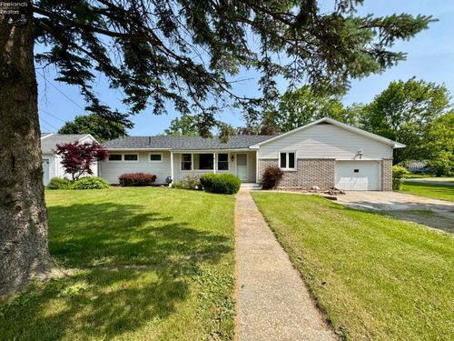 28 Clark St, Wakeman, OH, 44889-9311 | Card Image