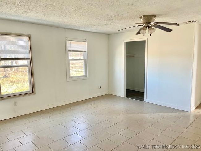 40294 S County Road 4542, House other with 3 bedrooms, 2 bathrooms and null parking in Keota OK | Image 24
