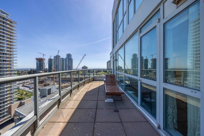 1702 - 4788 Hazel Street, Condo with 3 bedrooms, 2 bathrooms and 2 parking in Burnaby BC | Image 26