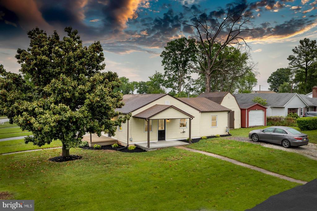 Compass Rd, Middle River, MD 21220