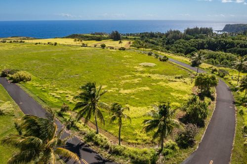 b-580 Kai Huki Cir, Haiku, HI, 96708 | Card Image