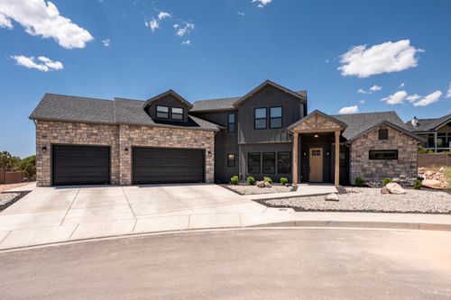 1918 S Oak Springs Cir, Cedar City, UT, 84720-4012 | Card Image