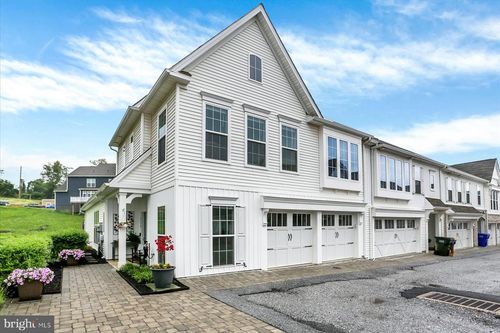 3118 Grove Ct, MECHANICSBURG, PA, 17055-8725 | Card Image