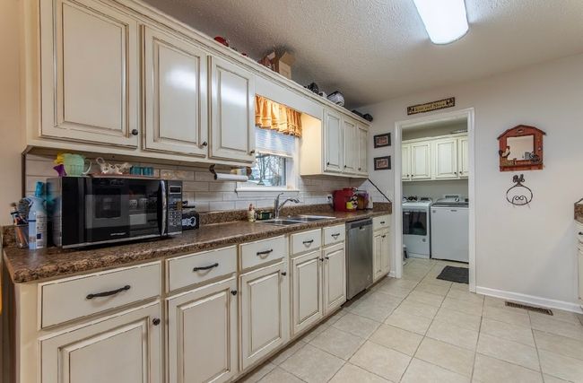 85 Austin St, House other with 3 bedrooms, 2 bathrooms and 1 parking in Savannah TN | Image 24