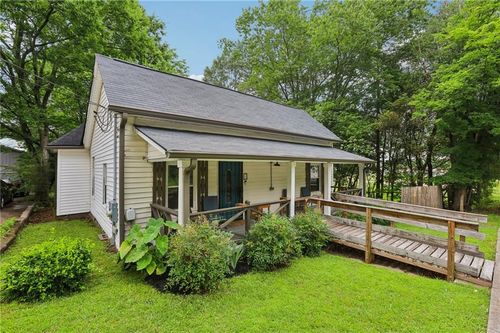 2860 Jefferson St, Austell, GA, 30106-3915 | Card Image