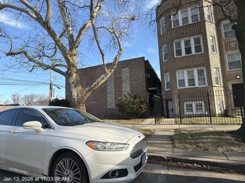 7915 S Saginaw Avenue, Chicago, IL, 60617 | Card Image