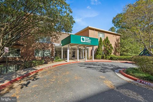 508-10570 Main St, FAIRFAX, VA, 22030-7111 | Card Image