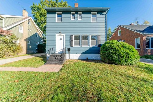 19401 Meredith Ave, Euclid, OH, 44119-1443 | Card Image