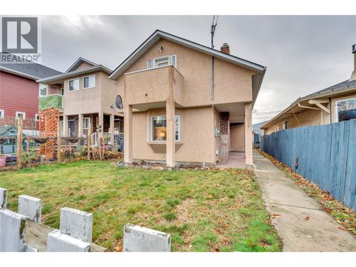 429 Braid St, Penticton, BC, V2A4Y1 | Card Image