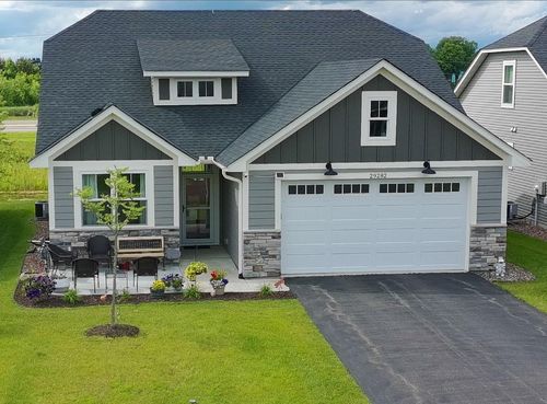 29282 Kenwood Way, CHISAGO CITY, MN, 55013-7527 | Card Image