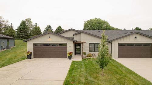 1522 Blaines Way, Spirit Lake, IA, 51360-6903 | Card Image