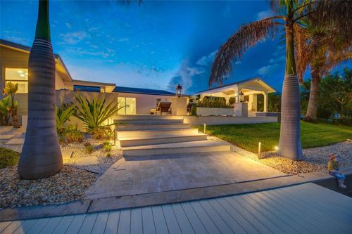 807 Snug Is, CLEARWATER BEACH, FL, 33767-1834 | Card Image