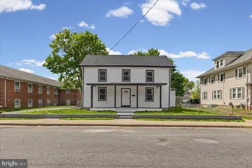 20 Church St, PENNS GROVE, NJ, 08069-1912 | Card Image