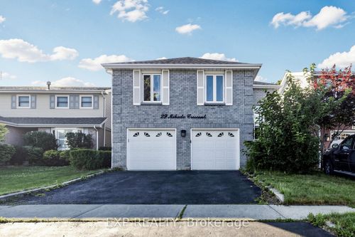 29 Mikado Crescent N, Brampton, ON, L6S3R4 | Card Image