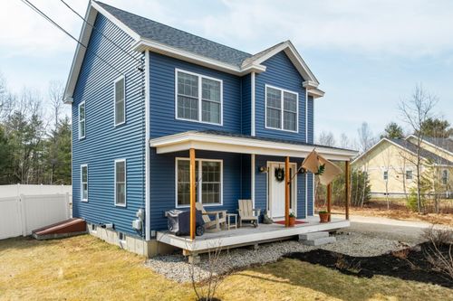 82 Tree Farm Road, Brunswick, ME, 04011 | Card Image