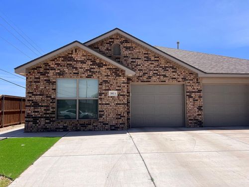 2002 Aberdeen Ave, Wolfforth, TX, 79382-2020 | Card Image